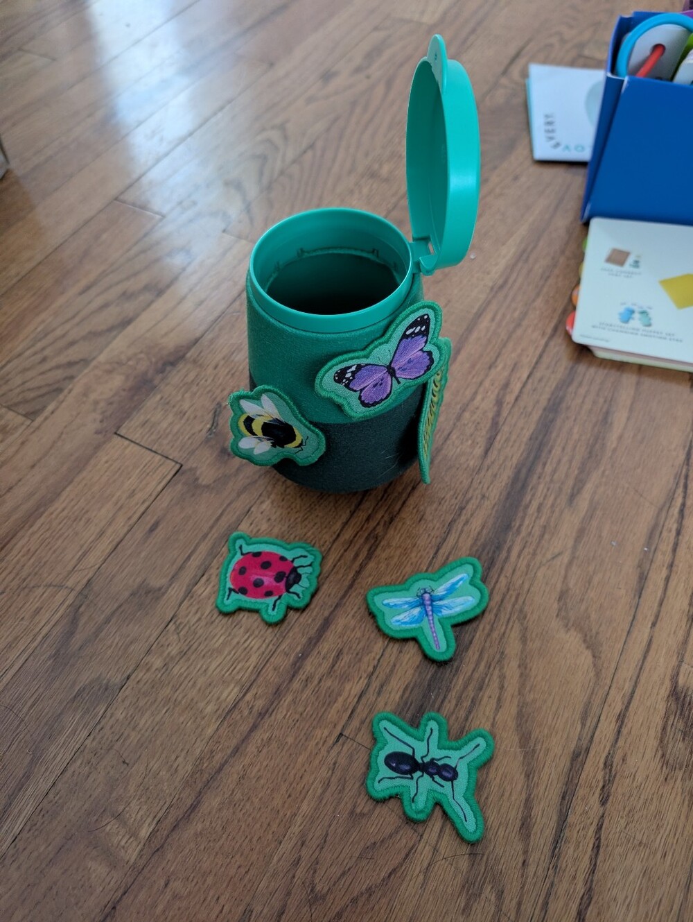 Lovevery 6 Months - 1 Year Old Velcro Insects And Jar
